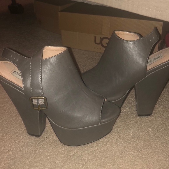 Steve Madden Shoes - Steve Madden platform heels